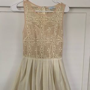 Jun & Ivy Summer Dress from Francesca’s Size S